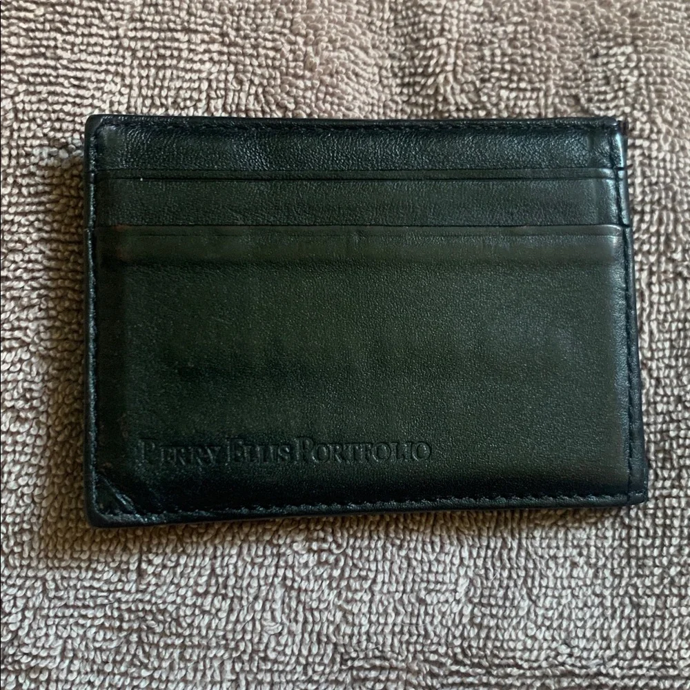 Perry Ellis Portfolio Black Genuine Leather Clip Wallet